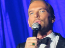 Matt Goss on Oct 1, 2016 [046-small]