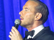 Matt Goss on Oct 1, 2016 [049-small]