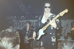 Dave Stewart And The Spiritual Cowboys on Oct 11, 1990 [106-small]