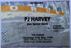 PJ Harvey on May 11, 1995 [145-small]