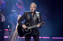 Neil Diamond on Apr 12, 2017 [425-small]