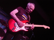 Robin Trower on May 25, 2017 [670-small]