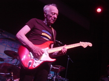 Robin Trower on May 25, 2017 [725-small]