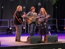 The Lone Bellow on Oct 4, 2020 [887-small]