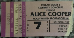 Alice Cooper on Jul 7, 1978 [035-small]