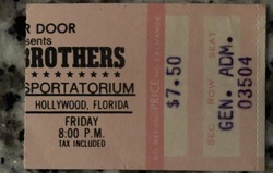 Doobie Brothers / Pablo Cruise on Nov 6, 1977 [066-small]