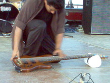 Los Lonely Boys on May 17, 2004 [606-small]