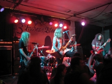 3 Inches Of Blood / Saviours / Holy Grail / Dusks Embrace on Dec 4, 2009 [800-small]