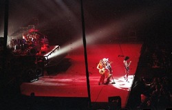 Van Halen on Aug 5, 1981 [135-small]