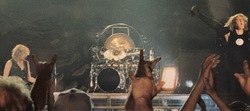 Def Leppard on Aug 9, 2000 [647-small]