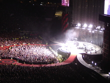 U2 on Feb 12, 2006 [136-small]