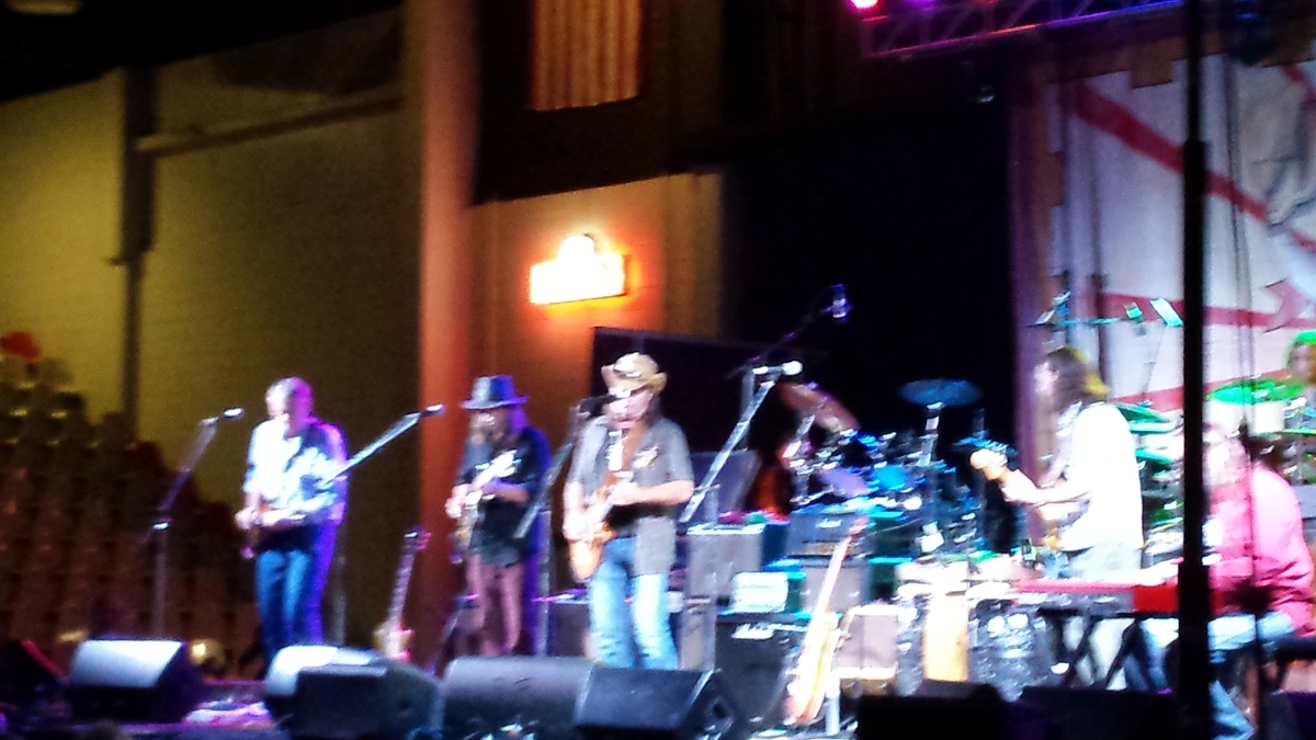 Nov 01, 2014 Dickey Betts & Great Southern / Kettle of Fish / Chris