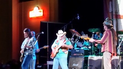 Dickey Betts & Great Southern / Kettle of Fish / Chris Anderson on Nov 1, 2014 [387-small]