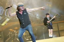 AC/DC / The Answer on Dec 12, 2008 [872-small]