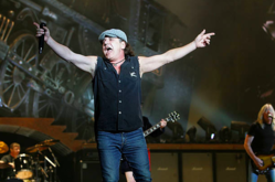 AC/DC / The Answer on Dec 12, 2008 [875-small]