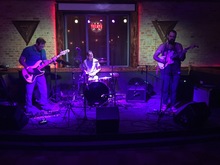 Tiny Farms / The Dewars / Pearl and the Oysters on Sep 20, 2017 [267-small]