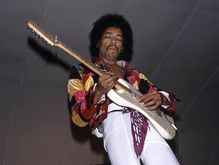 Jimi Hendrix on Aug 31, 1970 [552-small]