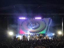 Best Coast / Paramore on Sep 26, 2017 [408-small]