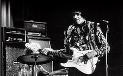 Jimi Hendrix on Jan 7, 1968 [199-small]