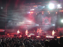 Def Leppard on Nov 19, 2005 [640-small]
