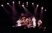 Thin Lizzy / Queen on Mar 18, 1977 [696-small]