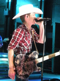 Justin Moore on May 23, 2013 [256-small]