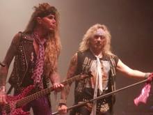 Steel Panther on Oct 9, 2015 [252-small]