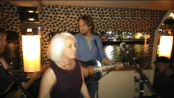 Hayes Carll on Sep 12, 2015 [770-small]