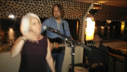 Hayes Carll on Sep 12, 2015 [771-small]