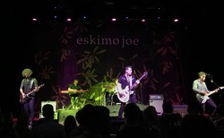 tags: Eskimo Joe - Eskimo Joe / Scott Darlow / Doko on Nov 8, 2019 [686-small]