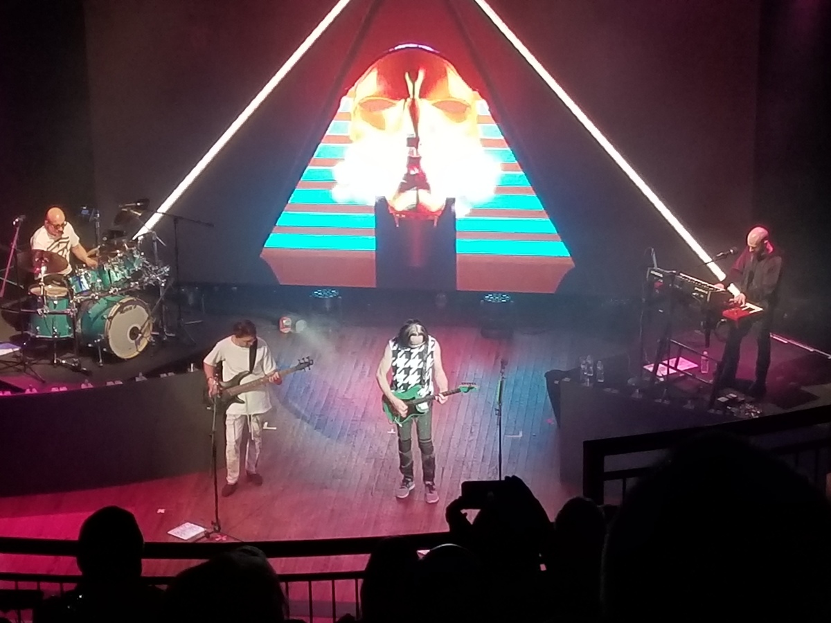 Todd Rundgren and Utopia Concert Photos | Concert Archives