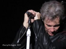 Bon Jovi on Mar 18, 2017 [019-small]