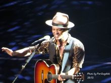 Bruno Mars on Aug 18, 2013 [039-small]