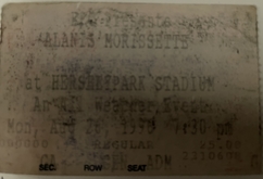 Alanis Morissette / Radiohead on Aug 26, 1996 [671-small]