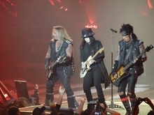Motley Crue / Alice Cooper on Oct 18, 2015 [059-small]