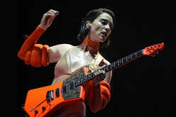 St Vincent on Oct 19, 2018 [188-small]