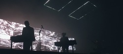 coin/the 1975 on Nov 30, 2016 [495-small]