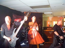 Cripple Mr. Onion / Slipping Tongue / Barracks / Devilskin / Kid Cynical on Jul 2, 2011 [976-small]