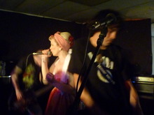 Cripple Mr. Onion / Slipping Tongue / Barracks / Devilskin / Kid Cynical on Jul 2, 2011 [982-small]