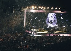Adele on Oct 29, 2016 [518-small]