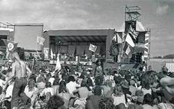 Reading Festival on Aug 22, 1975 [337-small]