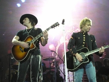Bon Jovi on Feb 27, 2006 [432-small]