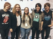 Beware of Drakness / Goodbye June / The Struts on Sep 29, 2016 [617-small]