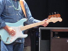 Eric Clapton on Jun 9, 2011 [222-small]