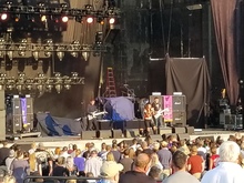 Sleigh Bells, Weezer / The Pixies / Sleigh Bells on Aug 1, 2018 [823-small]