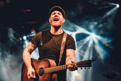 Matze Rossi at Columbia Theater in Berlin © Adina Scharfenberg / All rights reserved, tags: Matze Rossi, Berlin, Berlin, Germany, Columbia Theater - Nathan Gray / Matze Rossi / Swain / Norbert Buchmacher on Feb 14, 2020 [477-small]