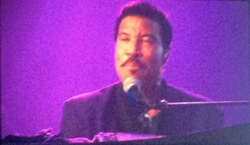 Lionel Richie on Jun 24, 2017 [070-small]