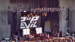 tags: Pop Evil - KISW Pain in the Grass on Sep 12, 2014 [795-small]