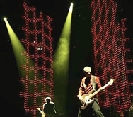 U2 / PJ Harvey on Apr 3, 2001 [616-small]