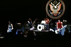Ramones / David Johansen on Feb 10, 1979 [400-small]